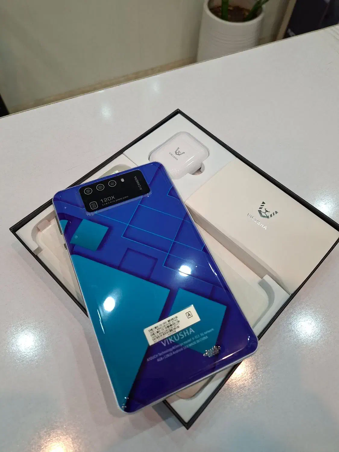 تب لت ۱۲۸.ips|تبلت|اصفهان, مفتح|دیوار