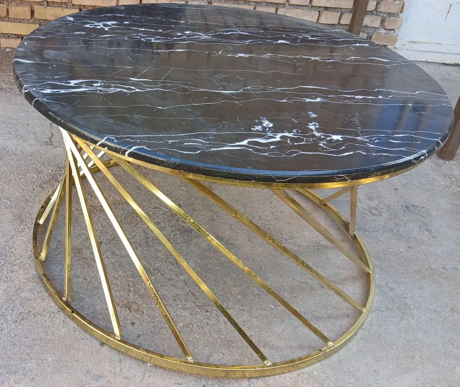 میز عسلی در حد نو|مبلمان خانگی و میز عسلی|شوشتر, |دیوار