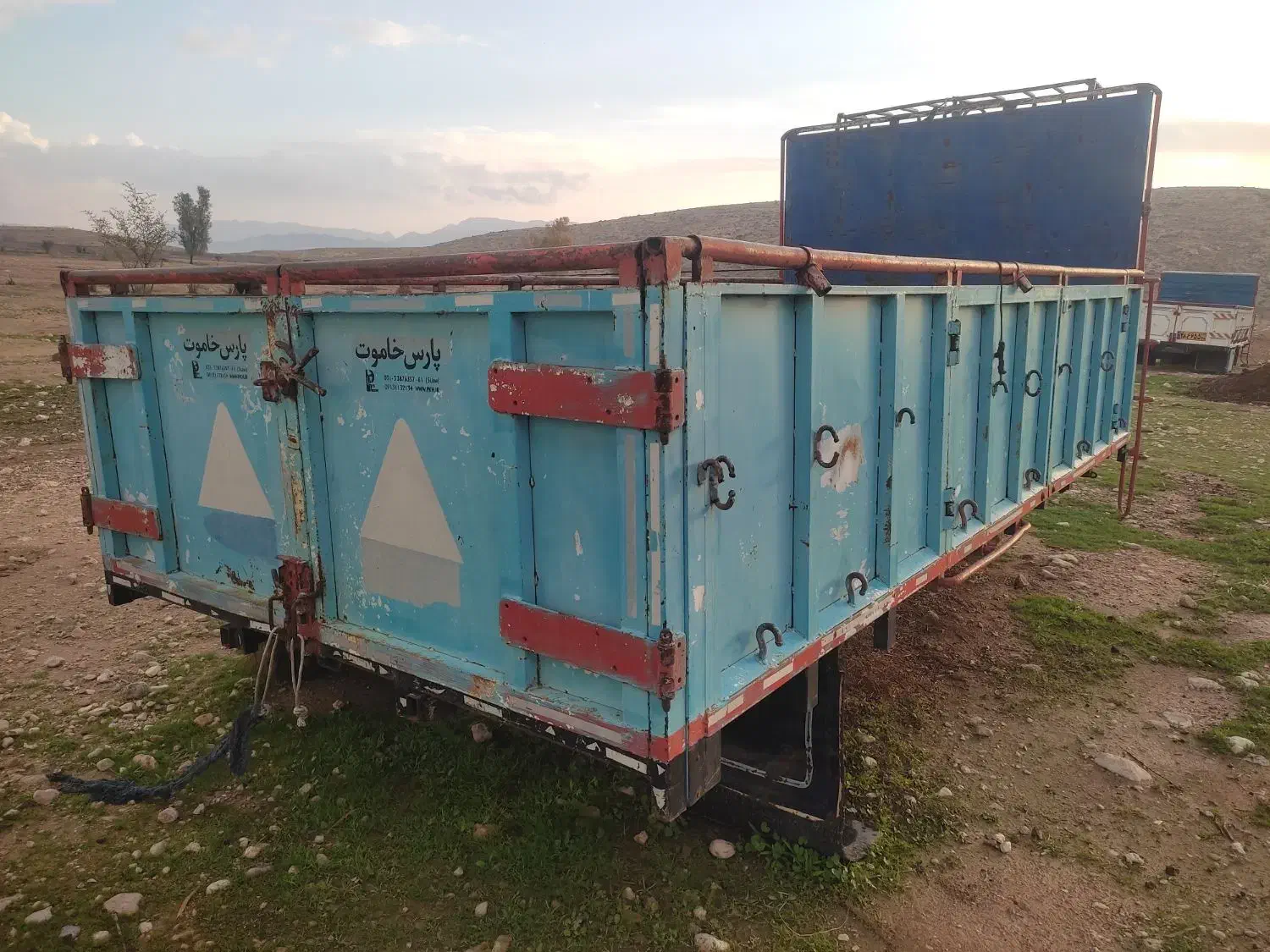 اتاق باری|خودرو سنگین|داراب, |دیوار