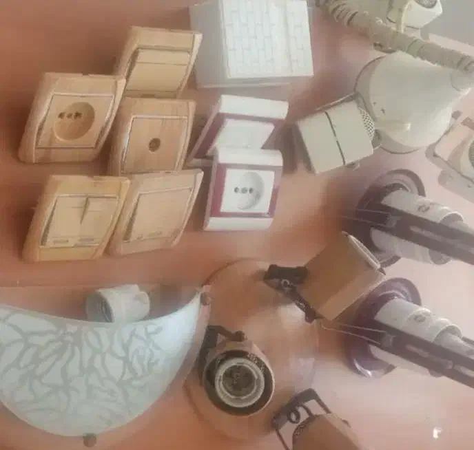 الکتریکی|لامپ و چراغ|واجارگاه, |دیوار