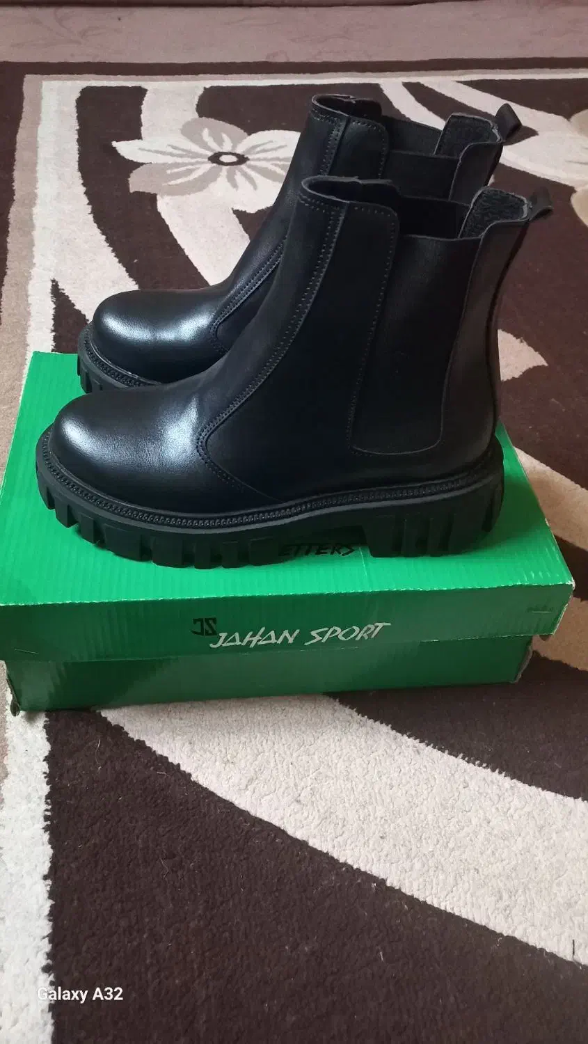 نیم پوت نونو|کیف، کفش، کمربند|ماهدشت, |دیوار