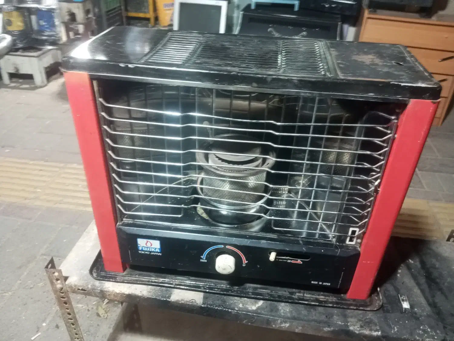 چراغ نفتی تیوسط سالم 50مترگرم میکنه|کلکسیون اشیاء عتیقه|مشهد, سناباد|دیوار