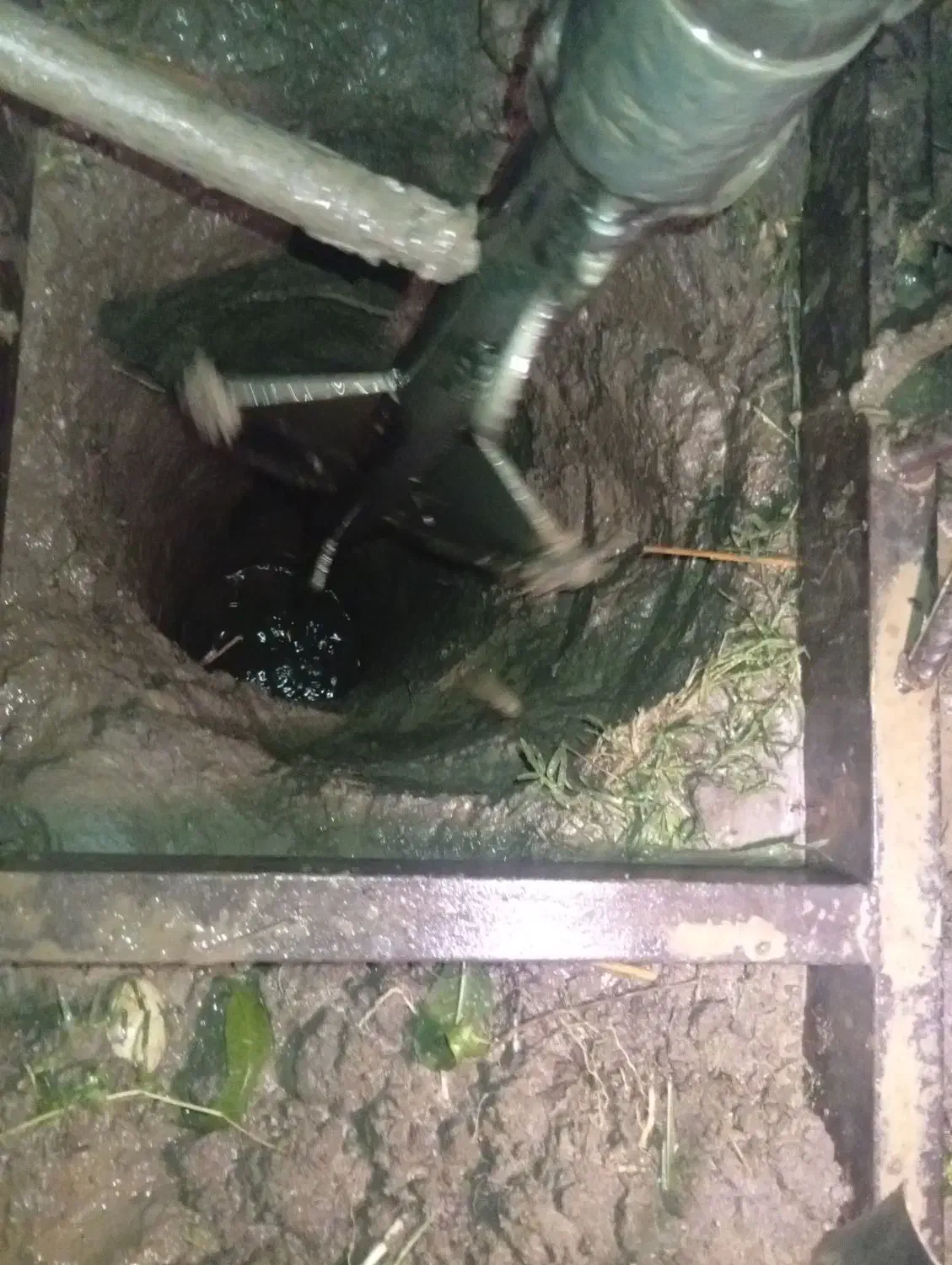 چاه مته ای.تراکتوری|خدمات پیشه و مهارت|دلند, |دیوار