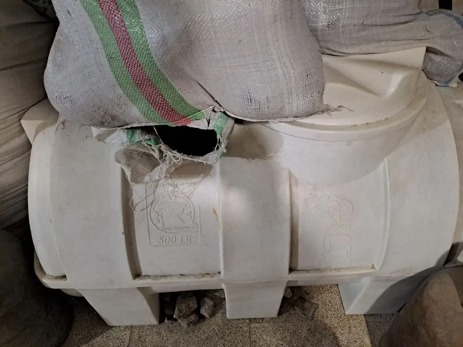 منبع آب|مصالح و تجهیزات ساختمان|ماهدشت, |دیوار