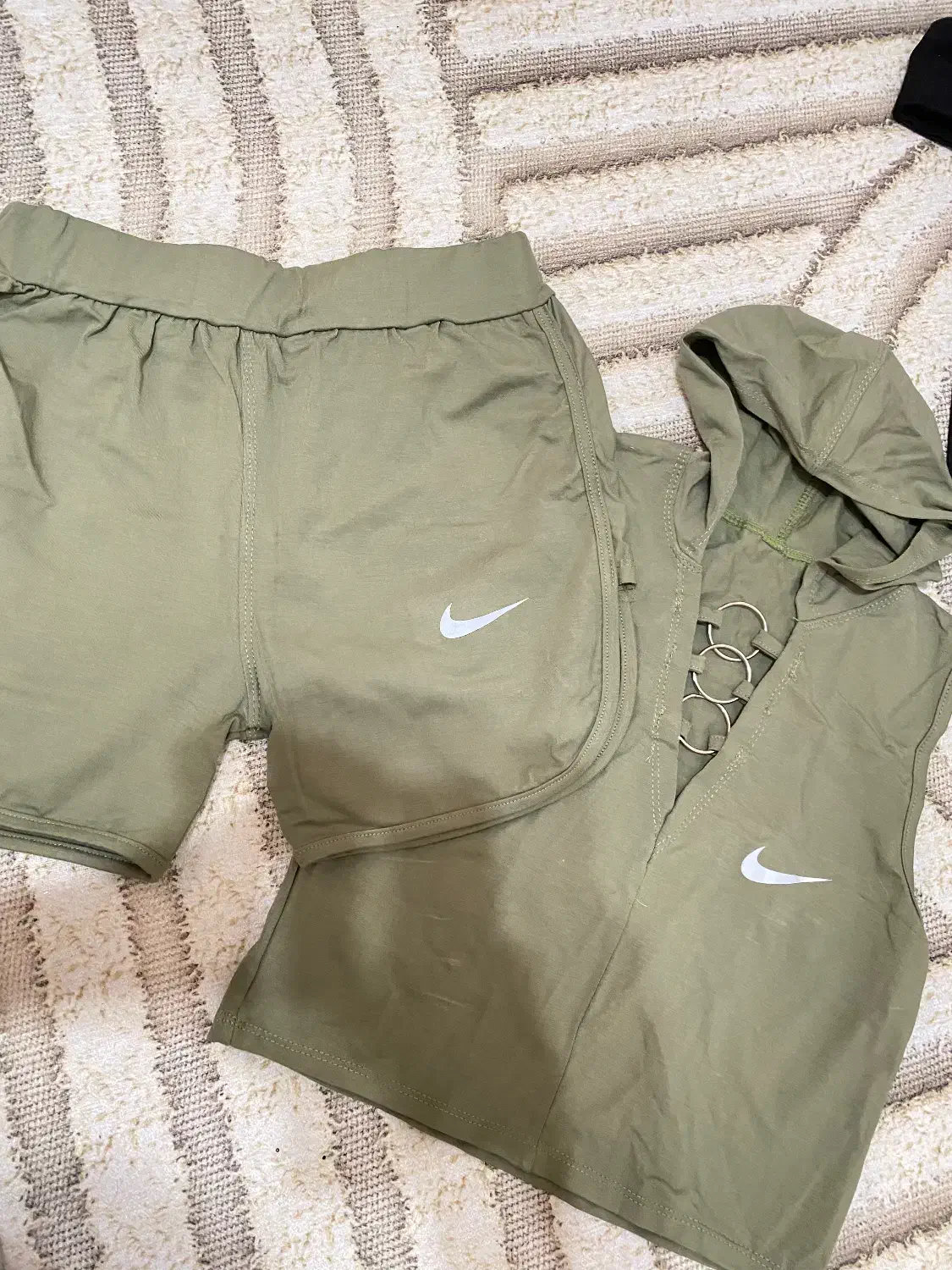 لباس ورزشی/لگ/تاپ|لباس|شهریار, شهریار|دیوار