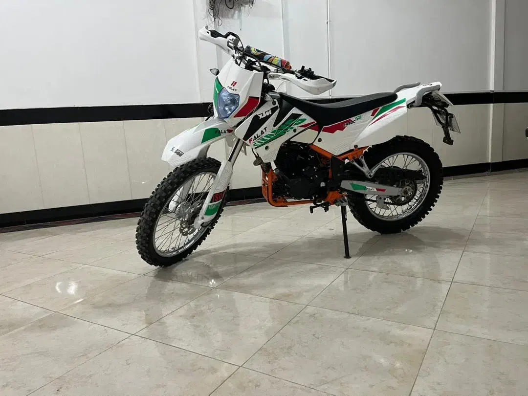 فلات ۲۵۰ KTM در حد|موتورسیکلت|تبریز, |دیوار