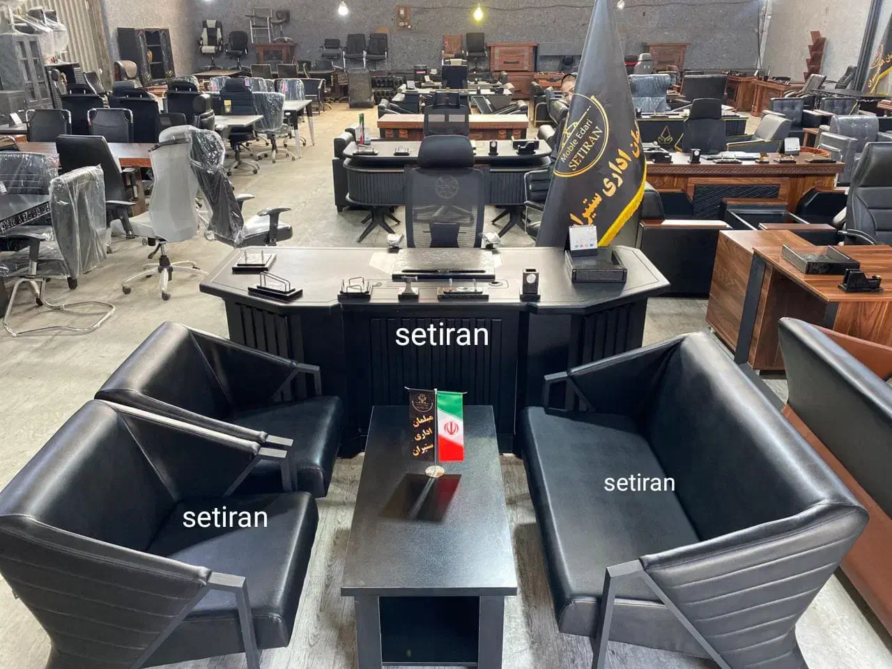 مبلمان اداری گل دار مدرن|مبلمان اداری|قم, دروازه چوبی|دیوار