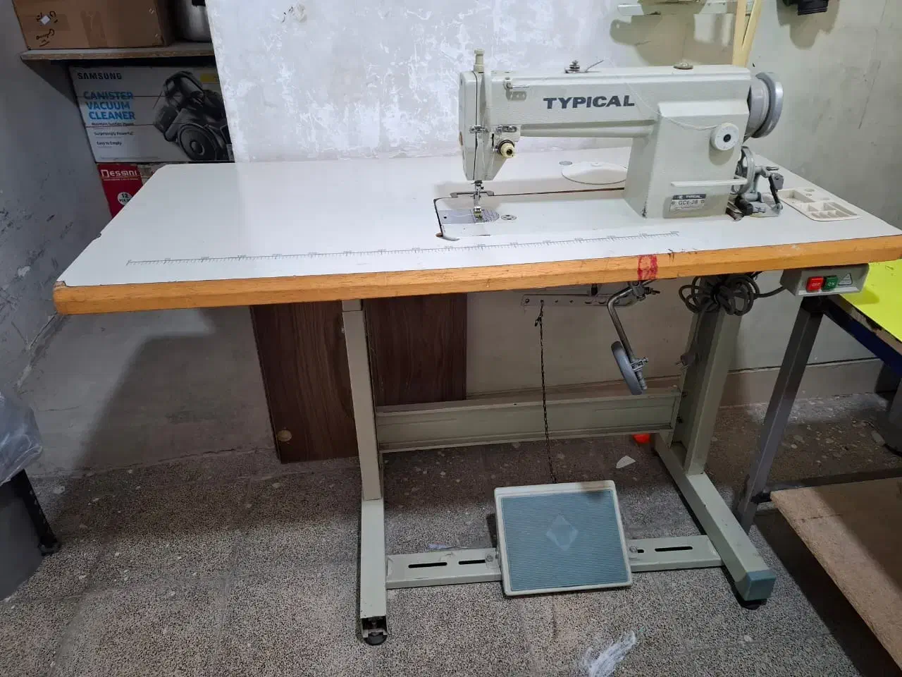 چرخ راسته دوز تپیکال|چرخ خیاطی و ریسندگی|فولادشهر, A3|دیوار