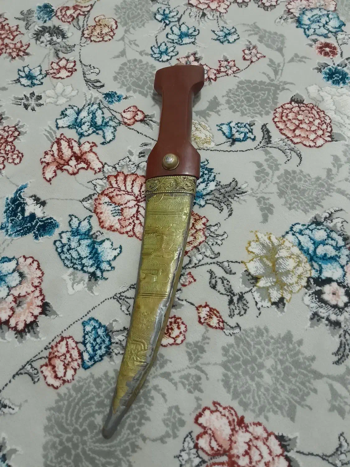 خنجر|کلکسیون اشیاء عتیقه|مهاباد (آذربایجان غربی), |دیوار