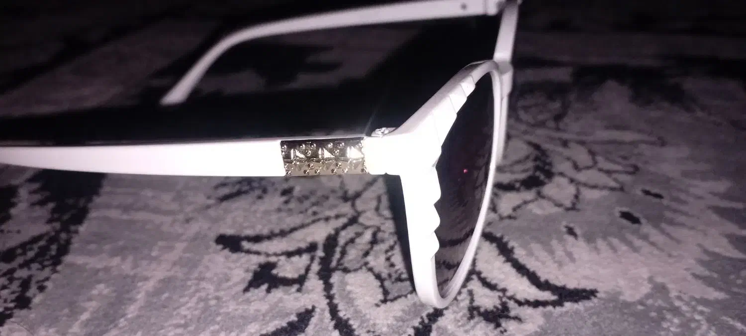 یک عدد عینک زنانه|زیورآلات و اکسسوری|گرگان, |دیوار