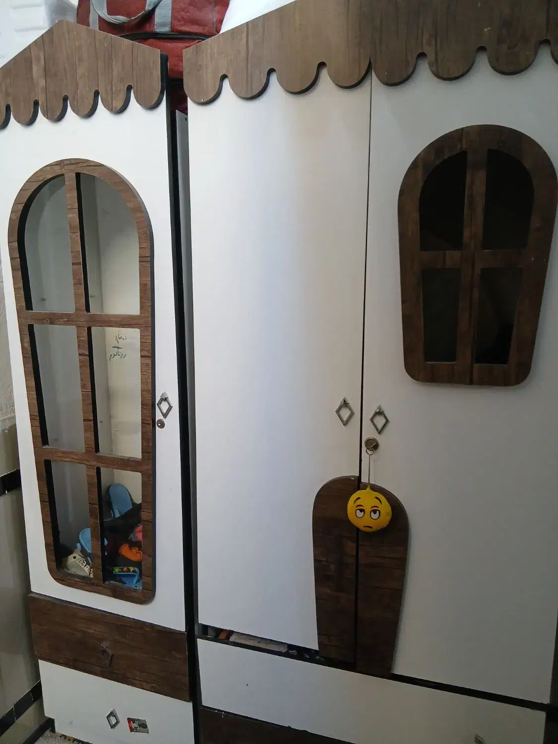 کمد بچه طرح کلبه با ویترین|جاکفشی، کمد، دراور|قم, دانش|دیوار