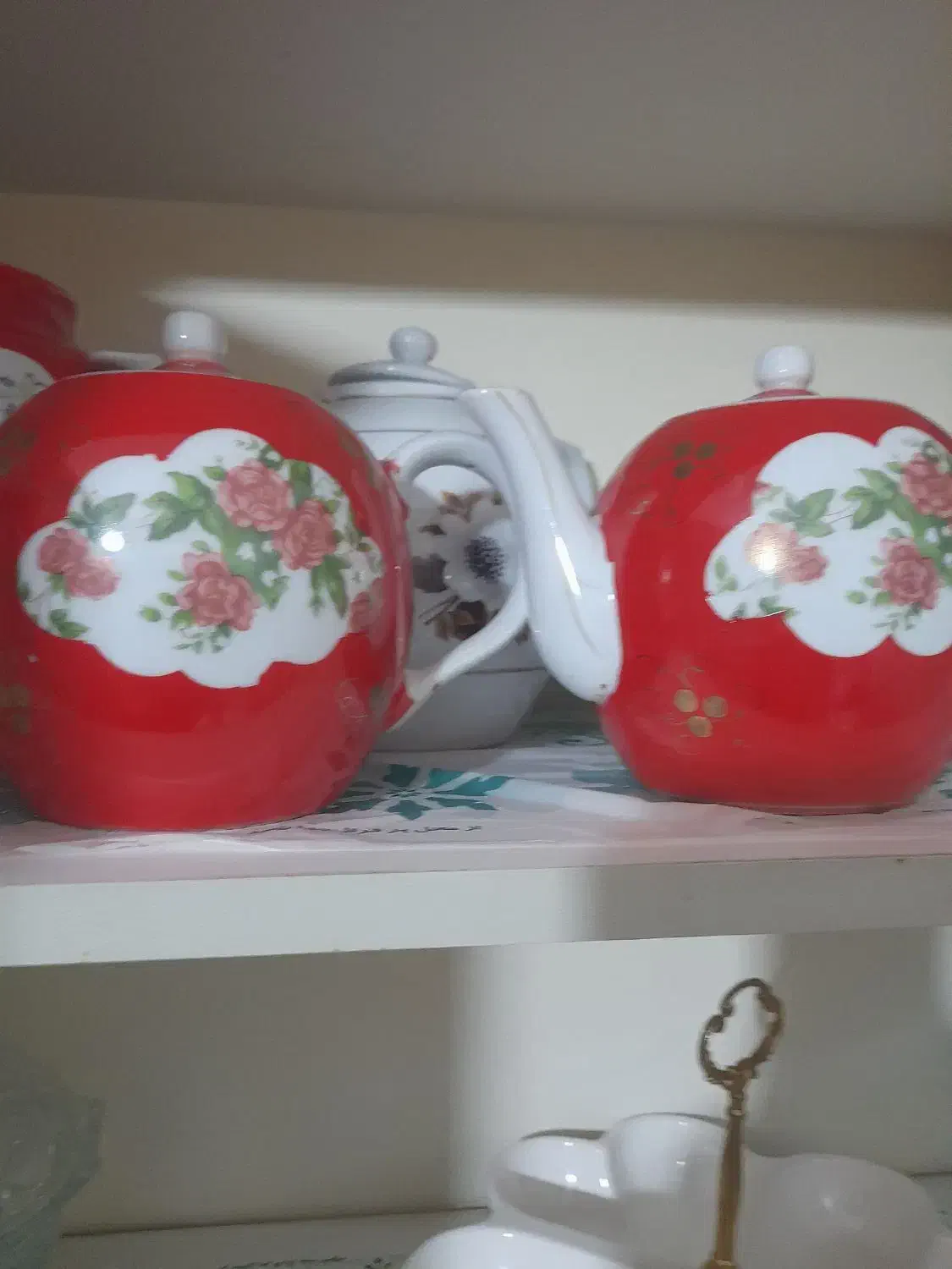 وسایل پذیرای|ظروف سرو و پذیرایی|کاشان, خزاق|دیوار