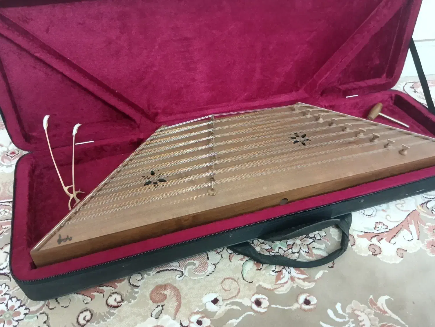 سنتور|سازهای سنتی|یزد, |دیوار