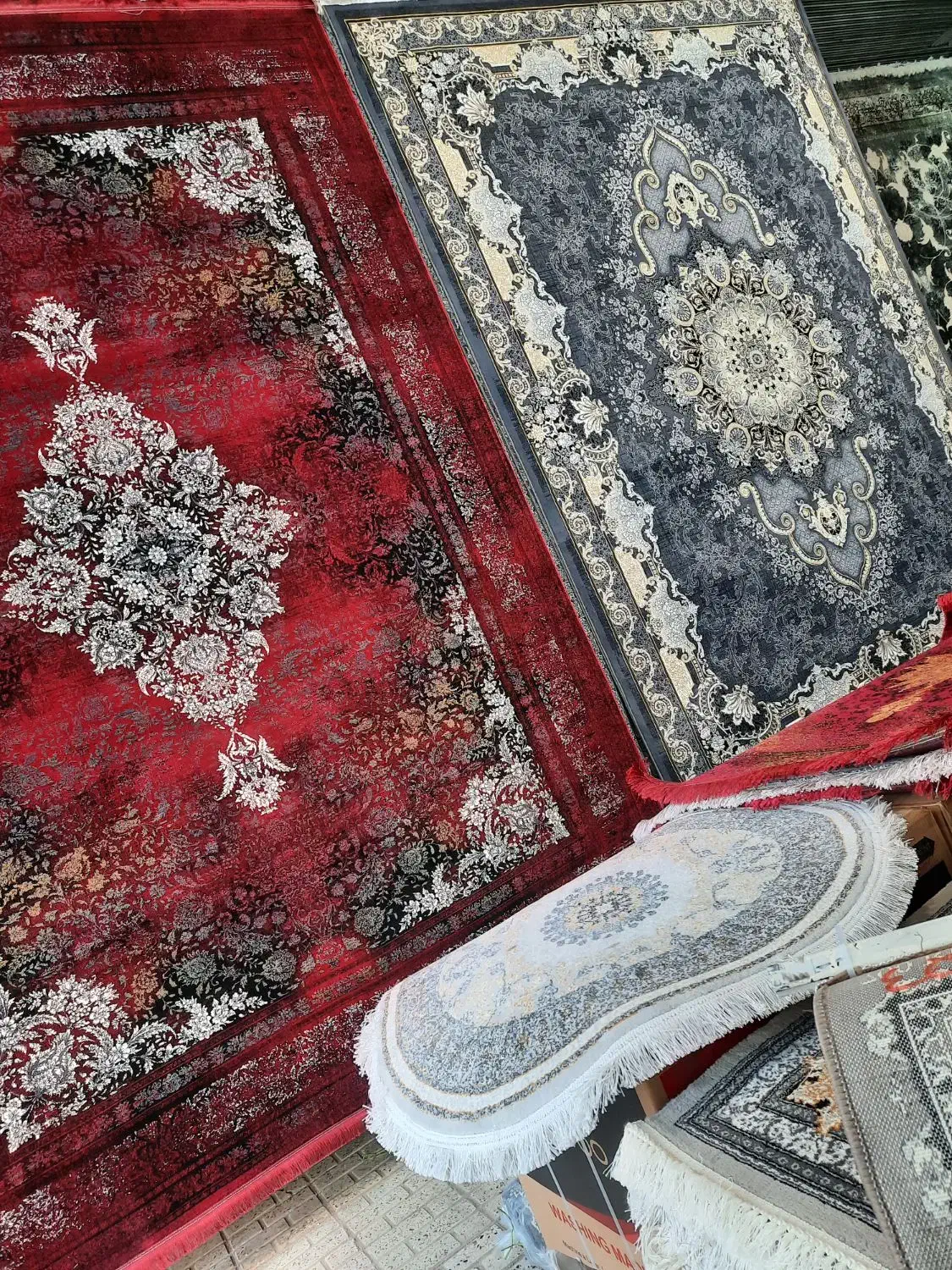 دنیای فرشهای نو و اکبند نیشابور|فرش|نیشابور, کوی فرهنگیان|دیوار