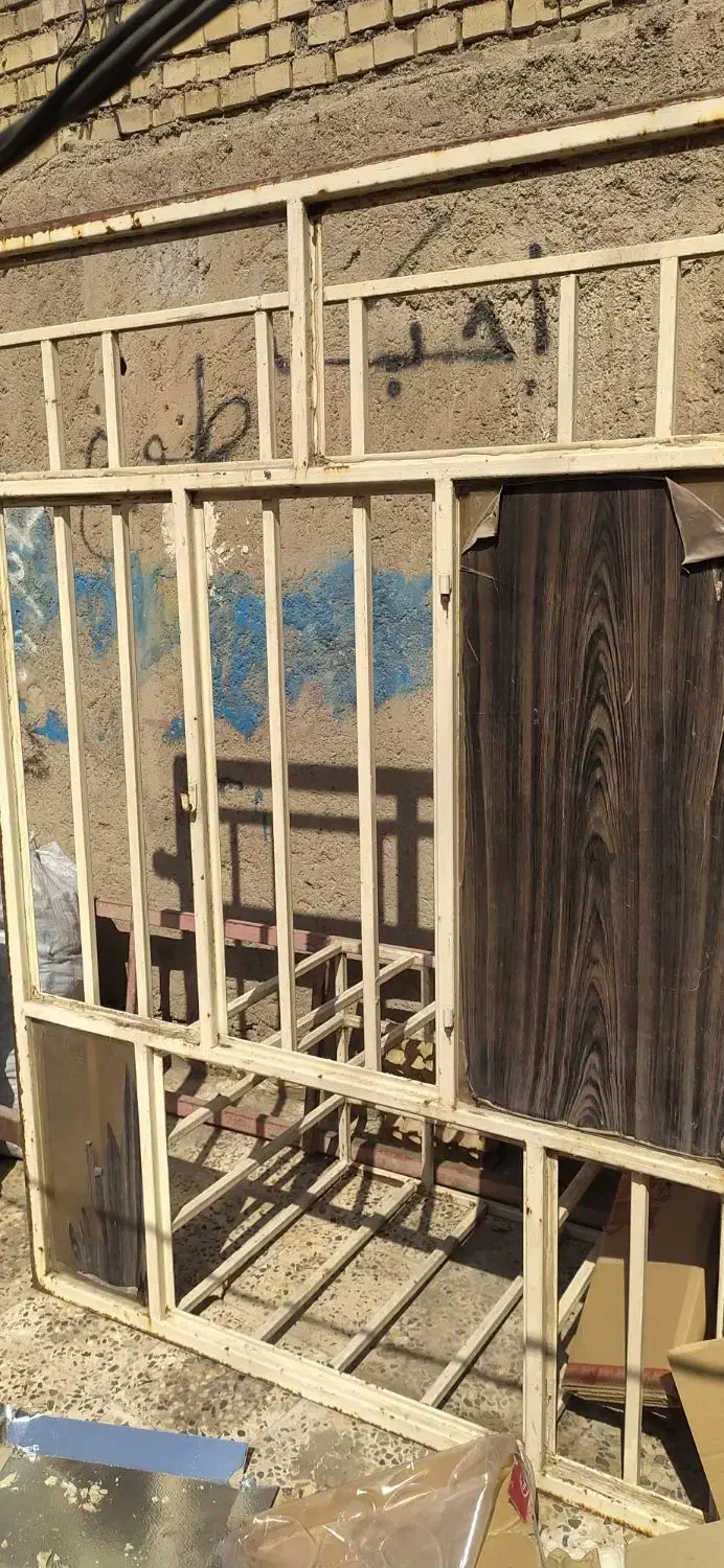 پنجره آهنی|مصالح و تجهیزات ساختمان|اهواز, شهرک رزمندگان|دیوار