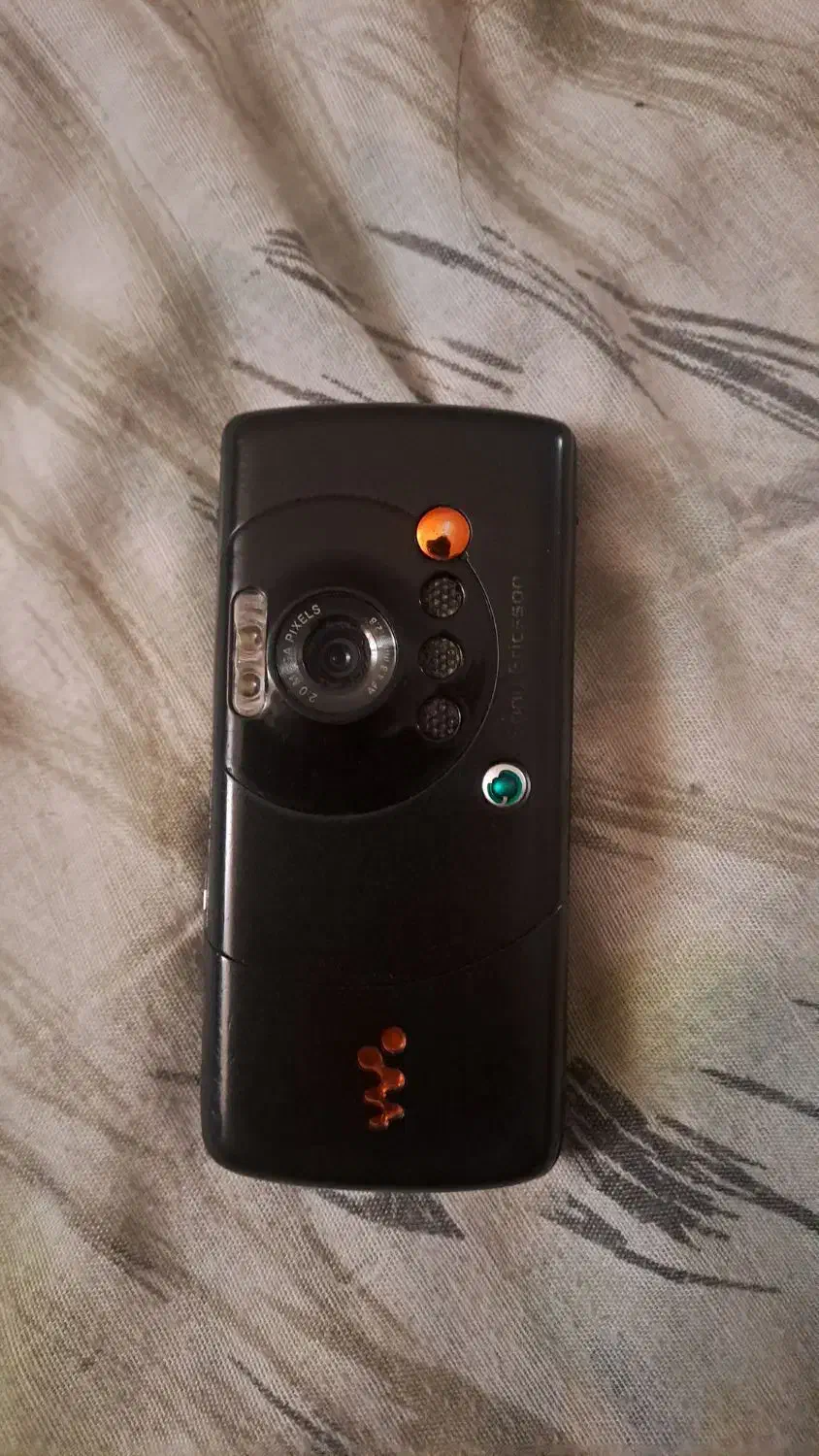 قیمت ۳۰۰۰۰۰۰۰|موبایل|کهنوج, |دیوار