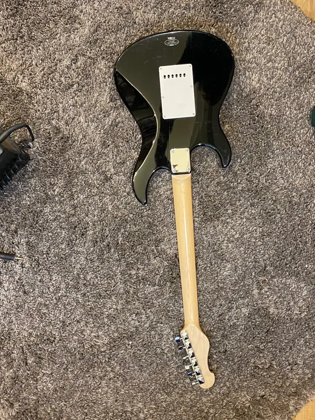 گیتار الکتریک یاماها EG112 همراه با آمپلی‌فایر|گیتار، بیس، امپلیفایر|تهران, دروس|دیوار