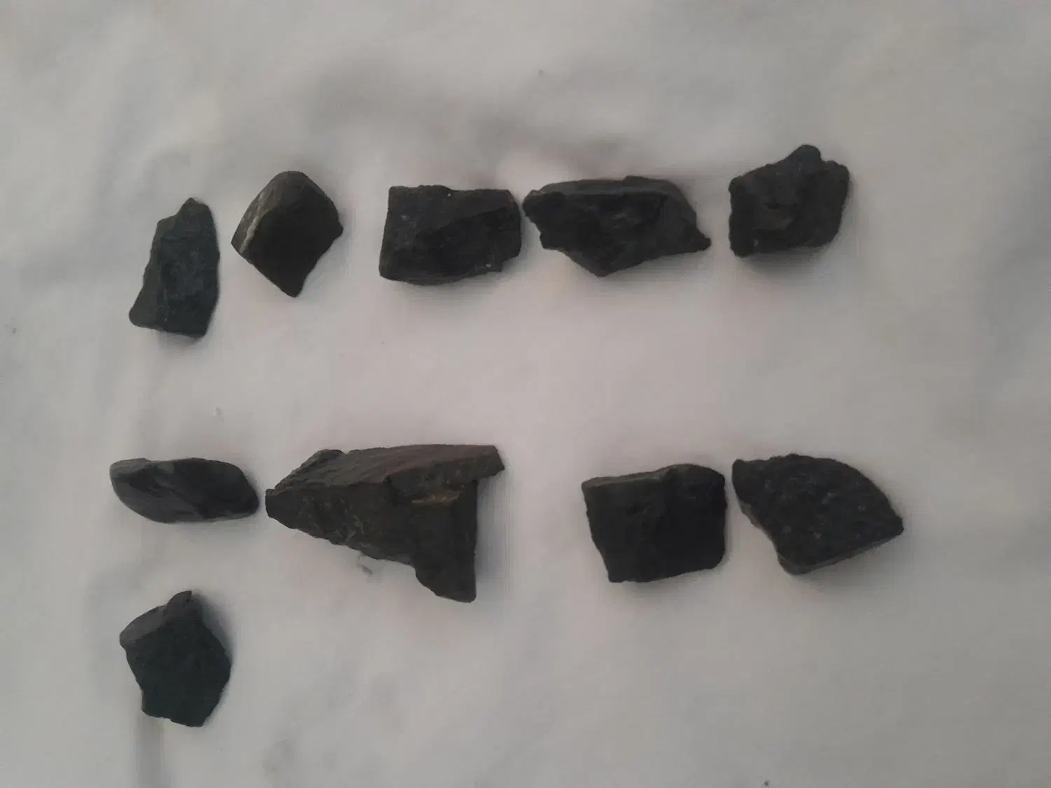 ۱۰عدد سنگ مشکوک به شهاب سنگ|کلکسیون اشیاء عتیقه|بلوک, |دیوار