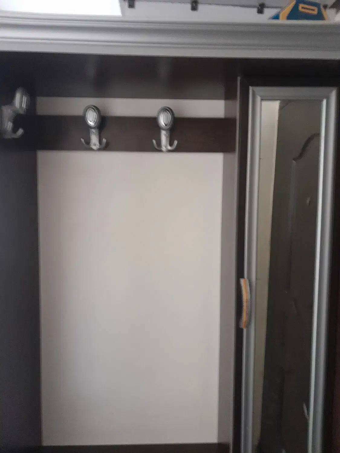 جاکفشی بوفه ودراور|جاکفشی، کمد، دراور|پرند, فاز ۶|دیوار