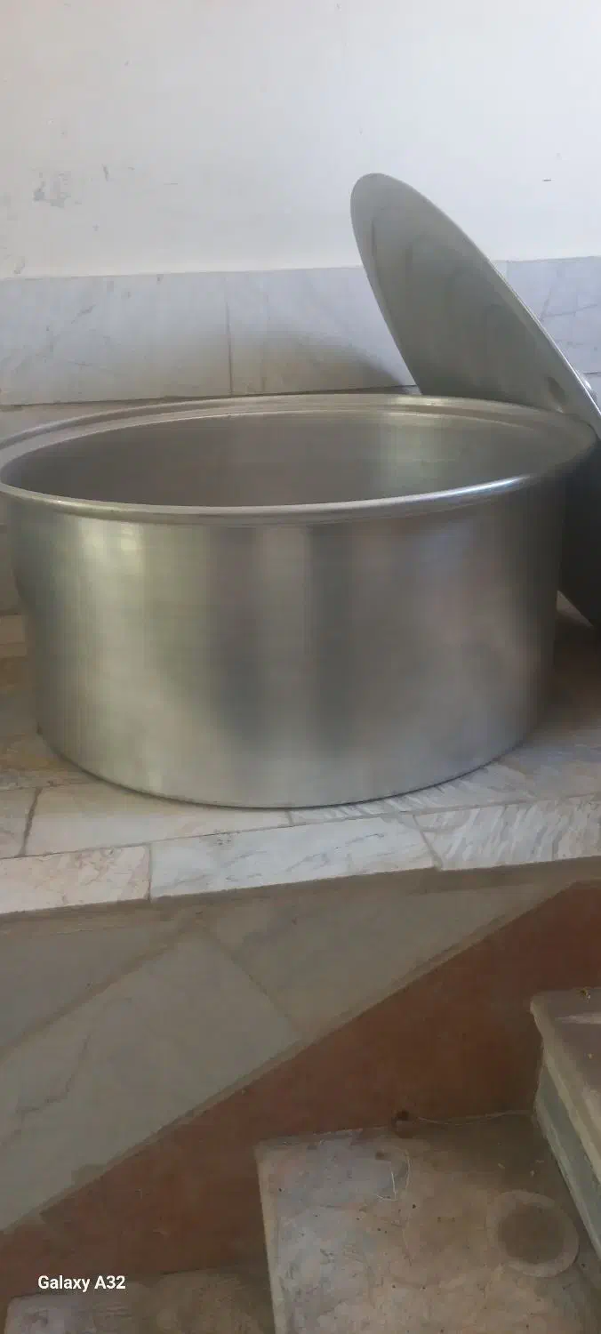 اجاق بزرگ و دیگ بزرگ نو|ظروف پختوپز|بهارستان, |دیوار