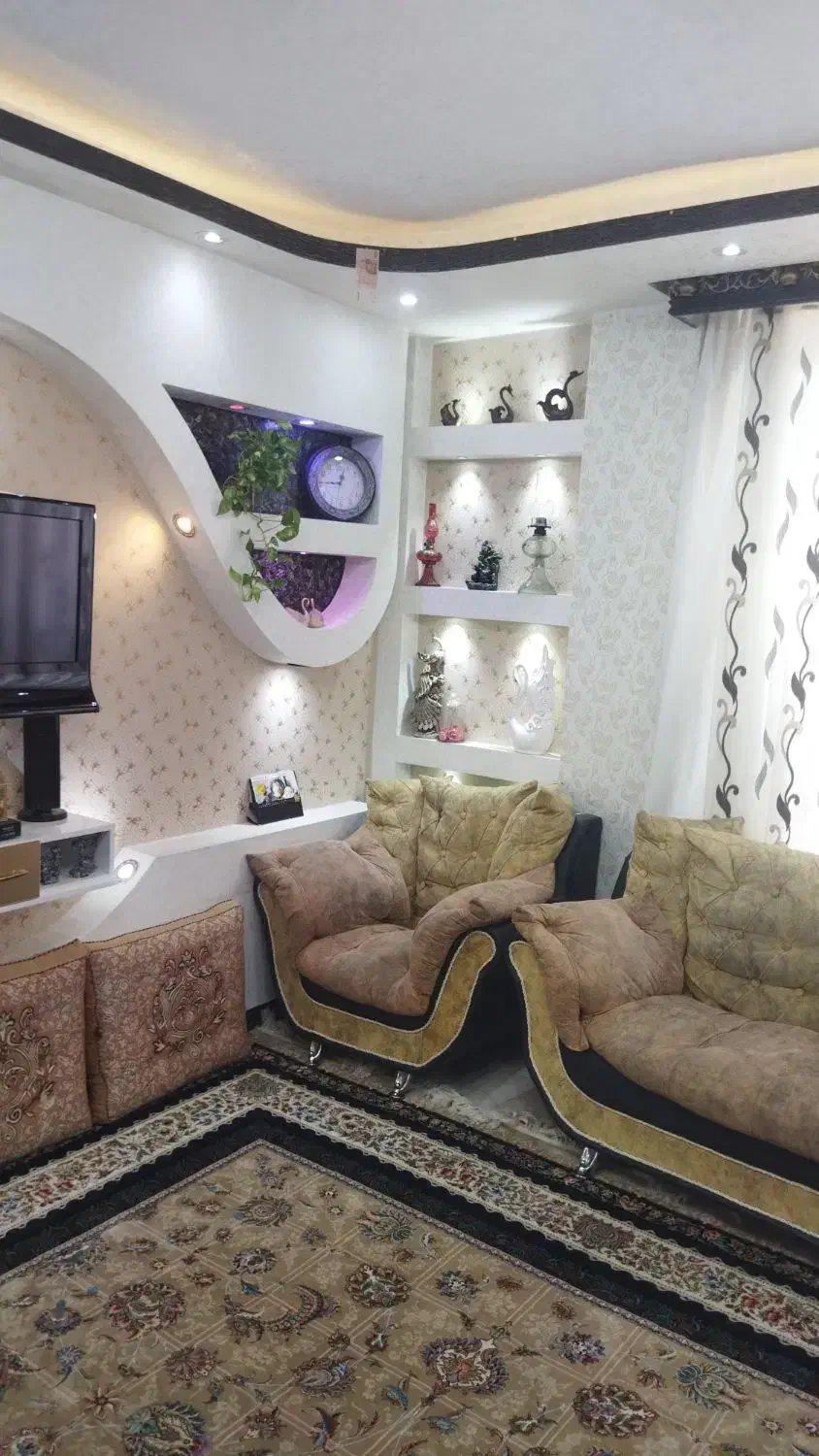 رهن کامل اپارتمان دوخوابه وتک خوابه|اجارهٔ آپارتمان|فولادشهر, C2|دیوار