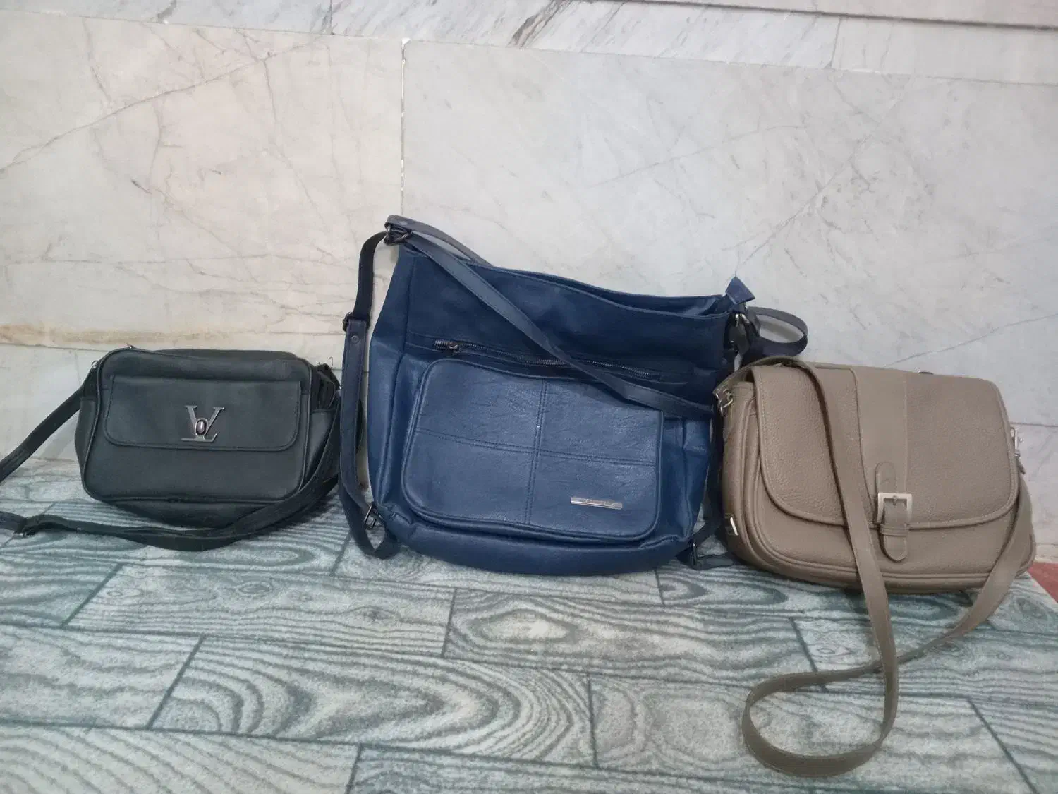 سه عدد کیف|کیف، کفش، کمربند|نجف‌آباد, شهدای غربی|دیوار