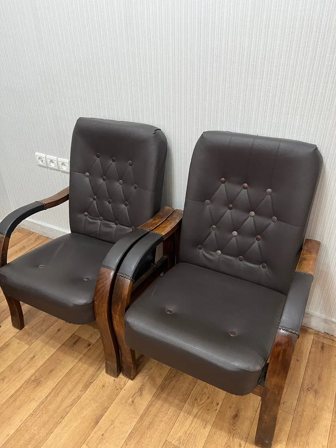 مبل اداری|مبلمان اداری|رشت, معلم|دیوار