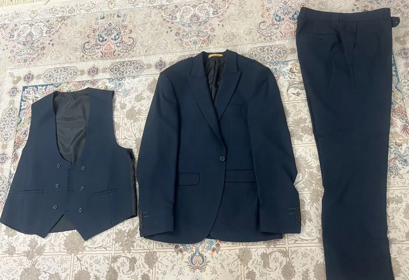 کت و شلوار سایز ۵۴،کاپشن هولگرامی و ۲عدد پیراهنXL|لباس|مبارکه, |دیوار