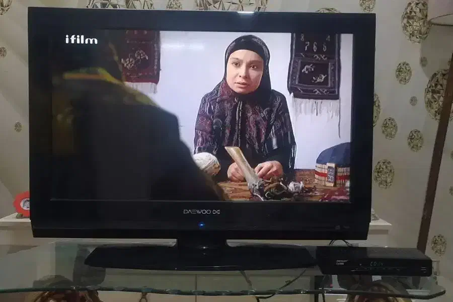 تلویزیون ال سی دی مدل دوو ۳۲ اینچ|تلویزیون و پروژکتور|مشهد, سرافرازان|دیوار
