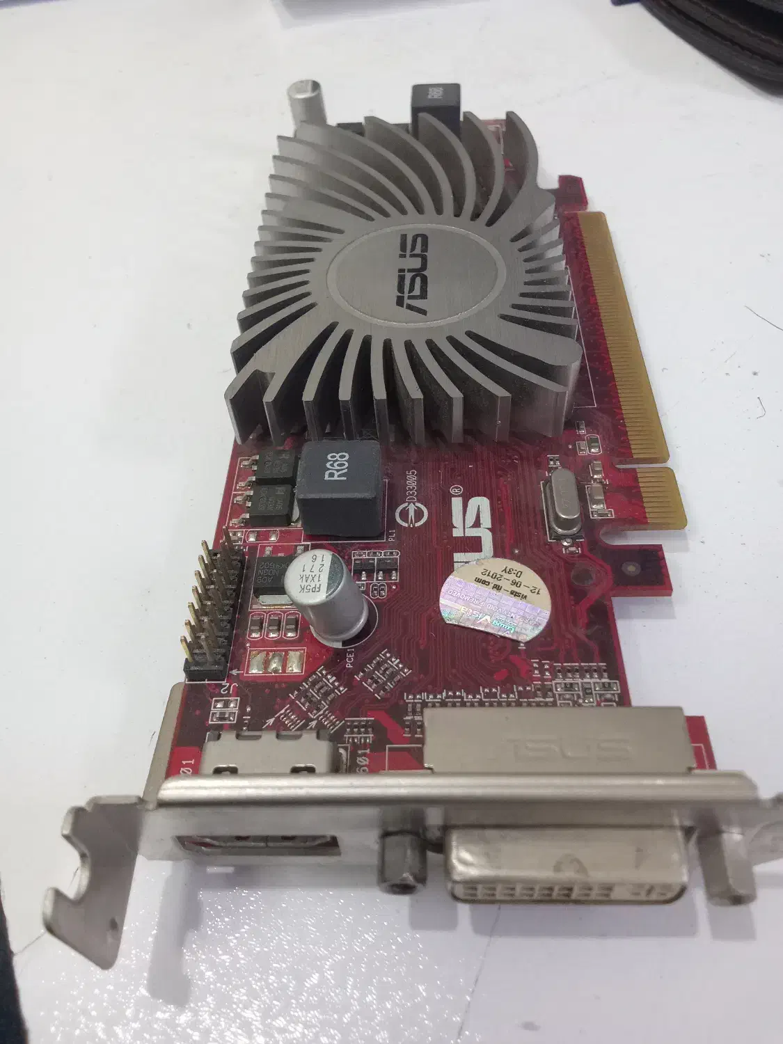 کارت گرافیک مینی کیس|قطعات و لوازم جانبی رایانه|فردیس, داوری|دیوار