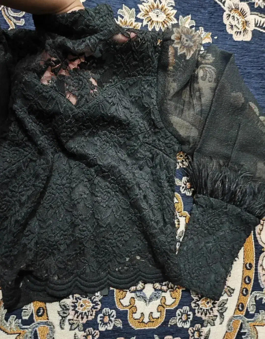 کراپ مجلسی|لباس|قم, سید معصوم|دیوار