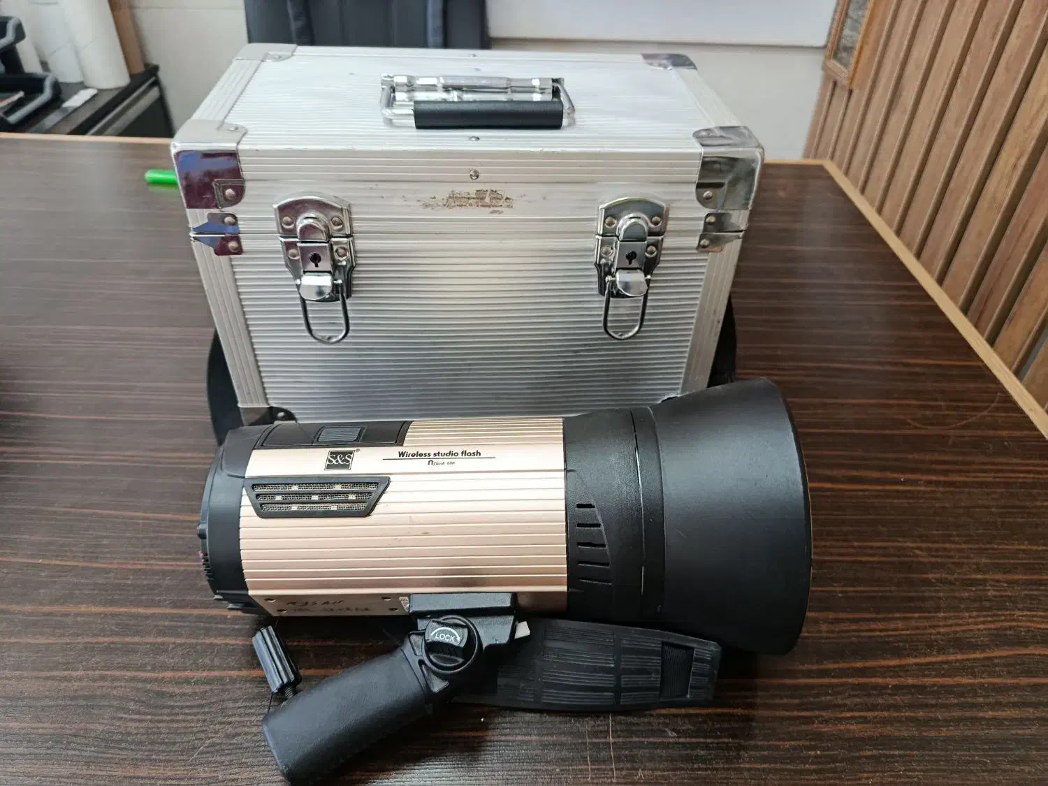 فلاش عکاسی-پرتابل عکاسی|دوربین عکاسی و فیلم‌برداری|قزوین, |دیوار