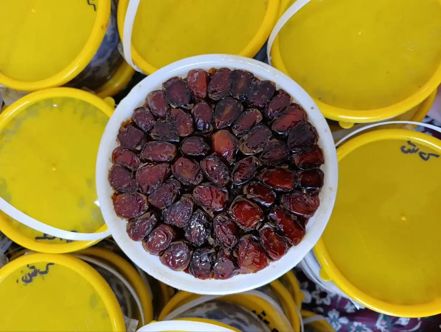 خرمای درجه یک و خوشمزه بهبهان عمده و جزء|خوردنی و آشامیدنی|قم, شهرک مهدیه|دیوار