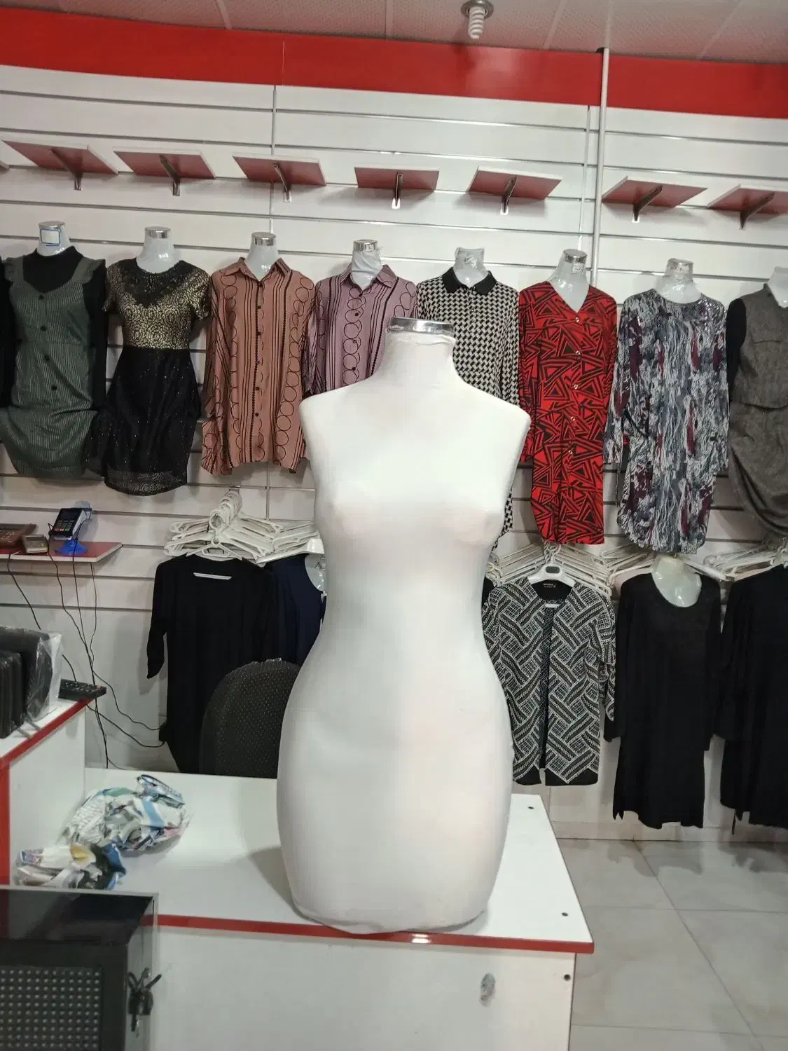 مانکن بالاتنه و پایین تنه|فروشگاه و مغازه|ایلام, |دیوار