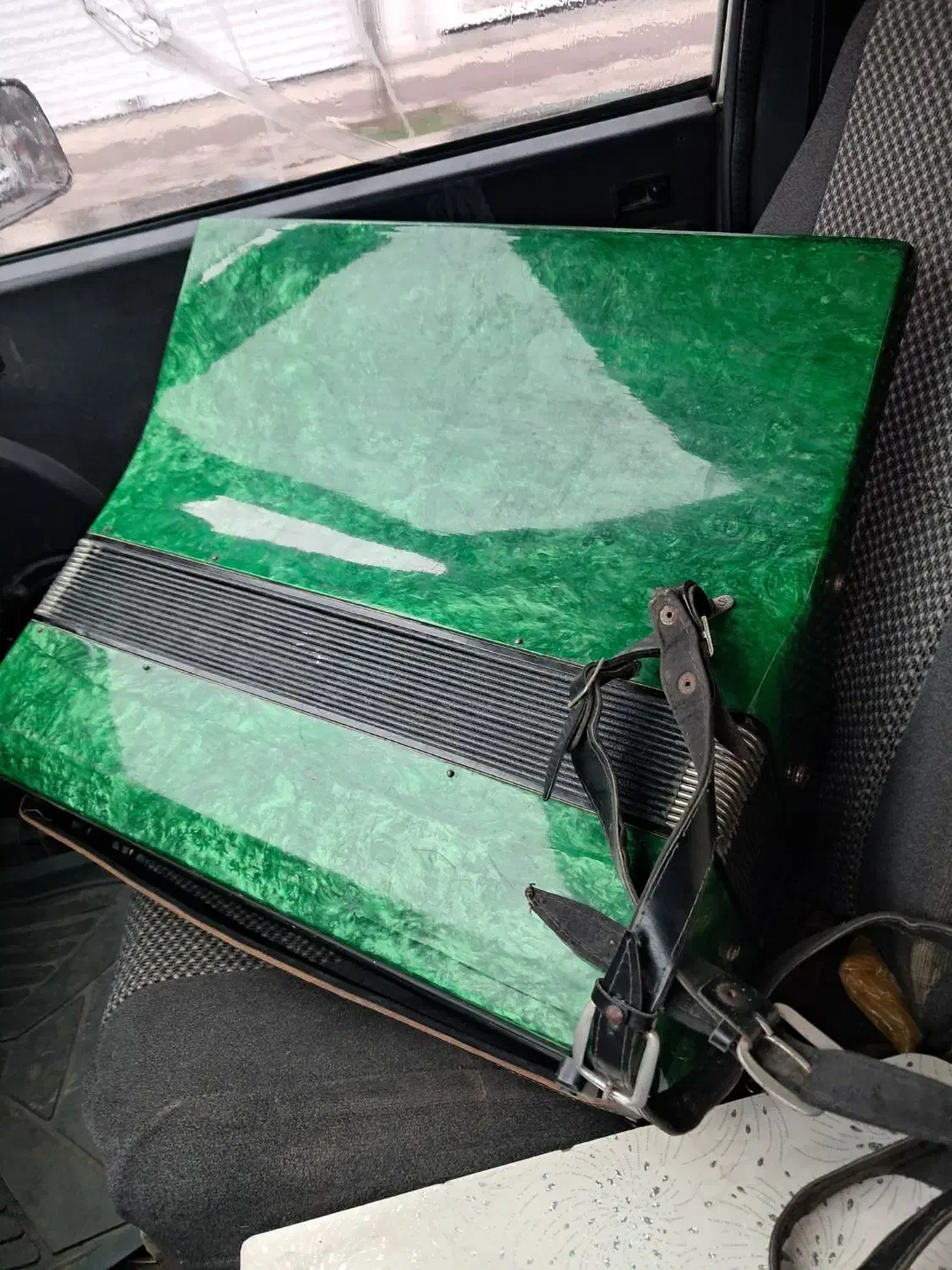 آکاردیون|پیانو، کیبورد، آکاردئون|اردبیل, |دیوار