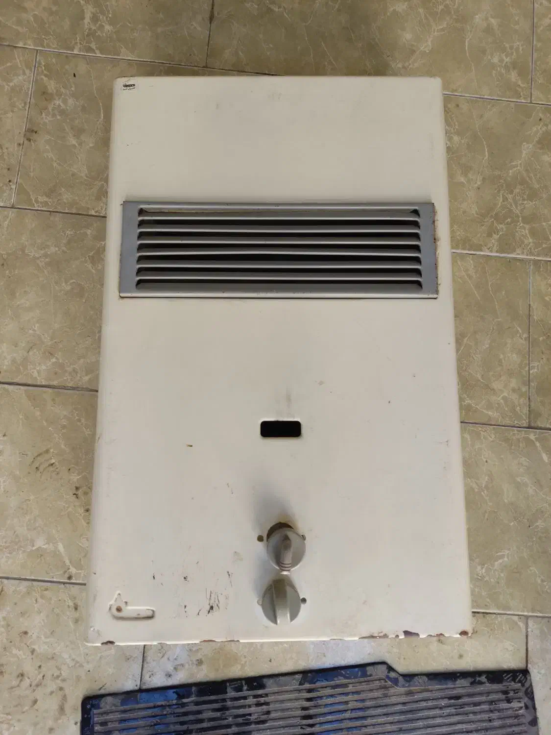 آبگرمکن دیواری b118|آبگرمکن، پکیج، شوفاژ|مینودشت, |دیوار