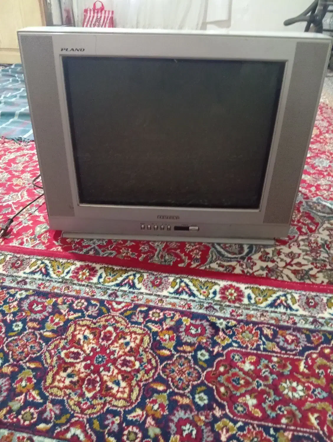 تلویزیون 21اینچ قدیمی|تلویزیون و پروژکتور|فیروزآباد, |دیوار