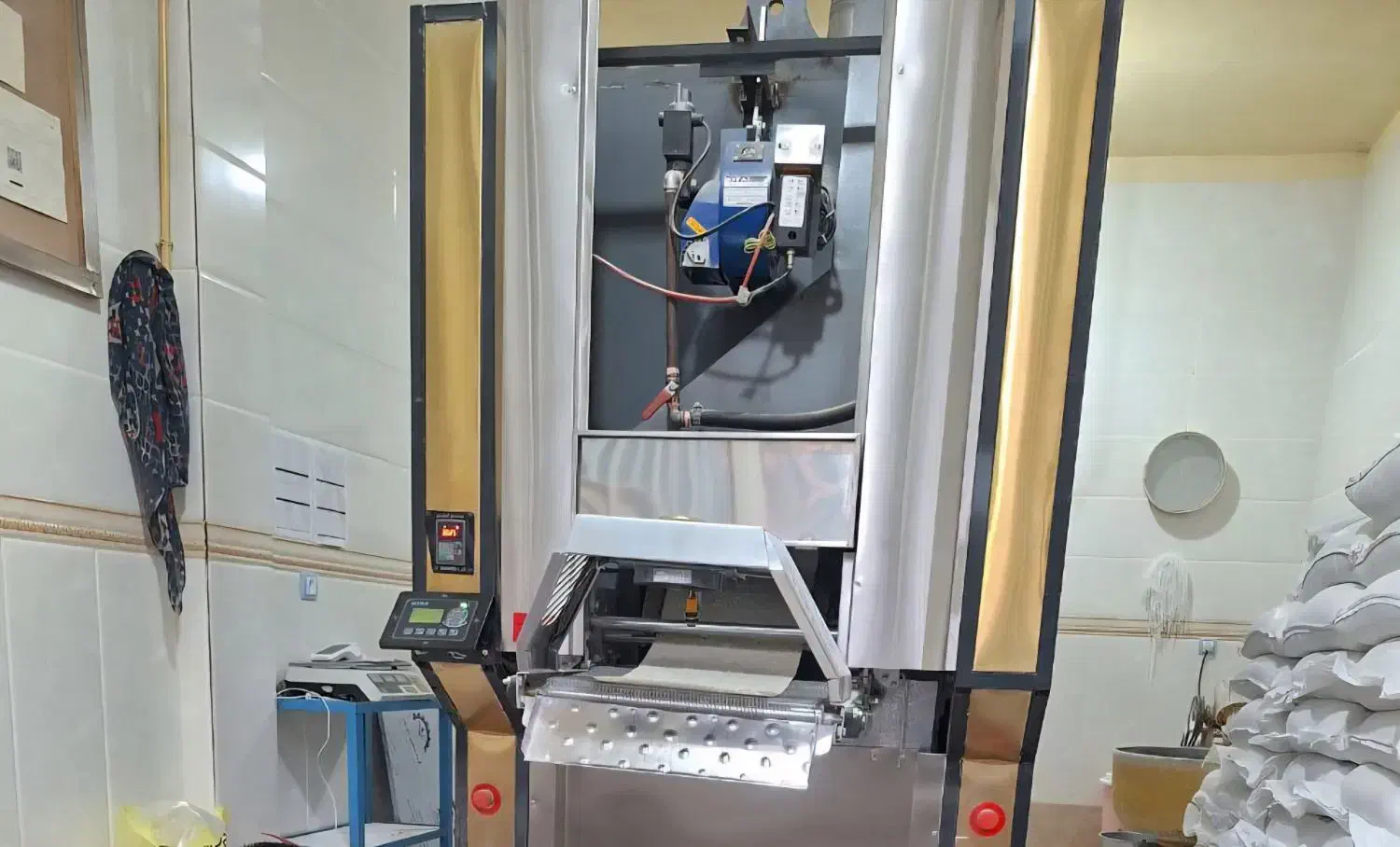 دستگاه نانوایی روتاری درحد نو|ماشینآلات صنعتی|هریس, |دیوار