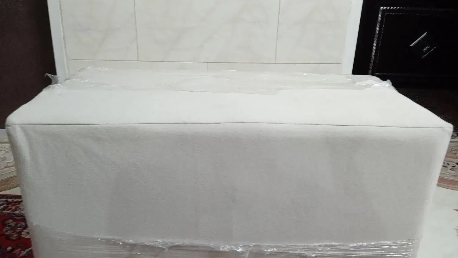 یک عددپاف تمیزنونو|صندلی و نیمکت|اراک, |دیوار