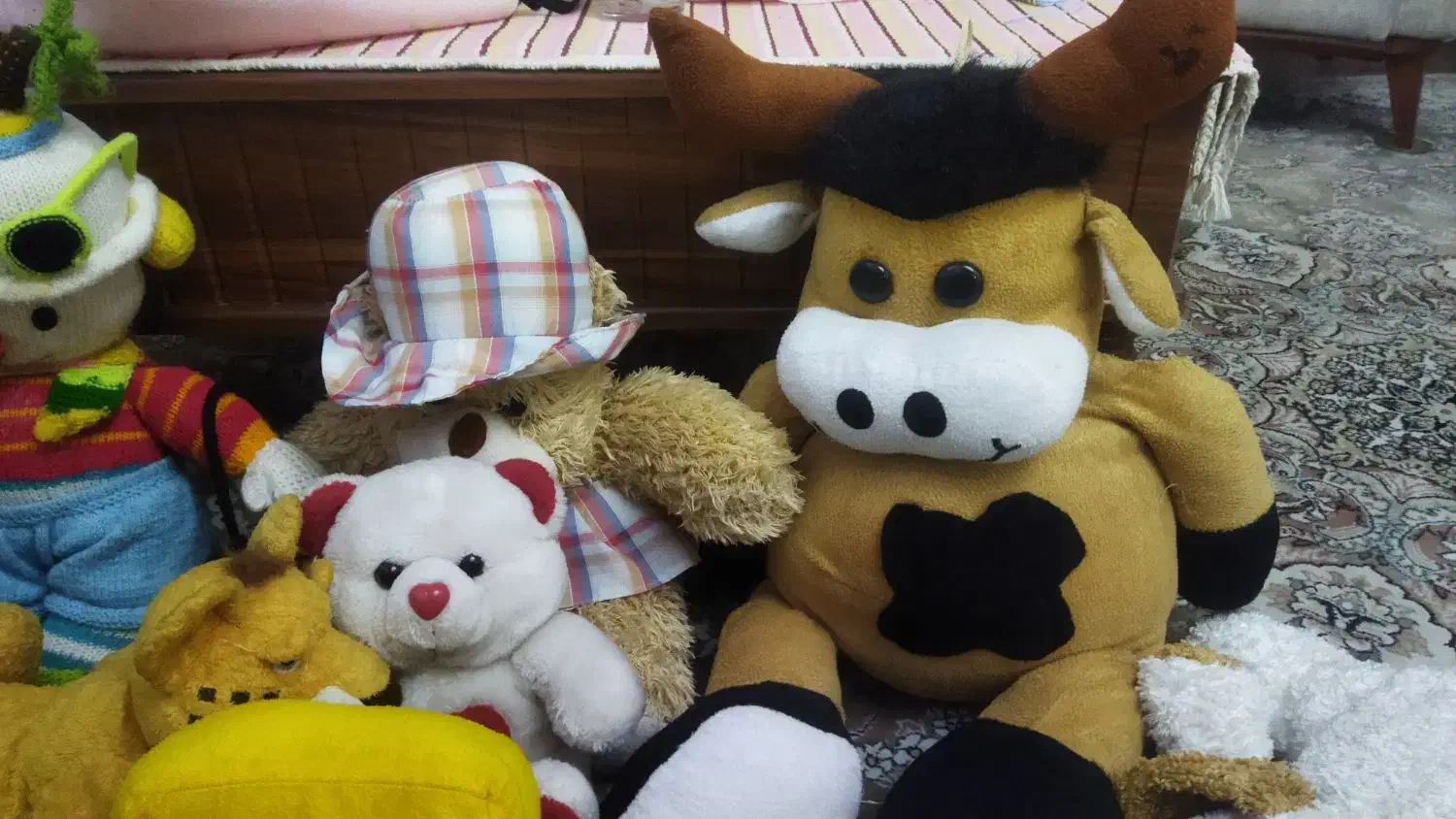 تعدادی اسباب بازی|اسباببازی بچه|فردیس, فردیس|دیوار