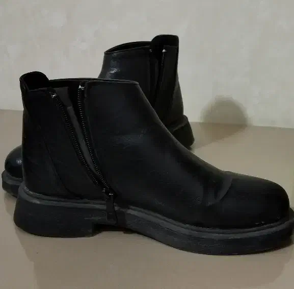 نیم بوت|کیف، کفش، کمربند|نسیم‌شهر, |دیوار