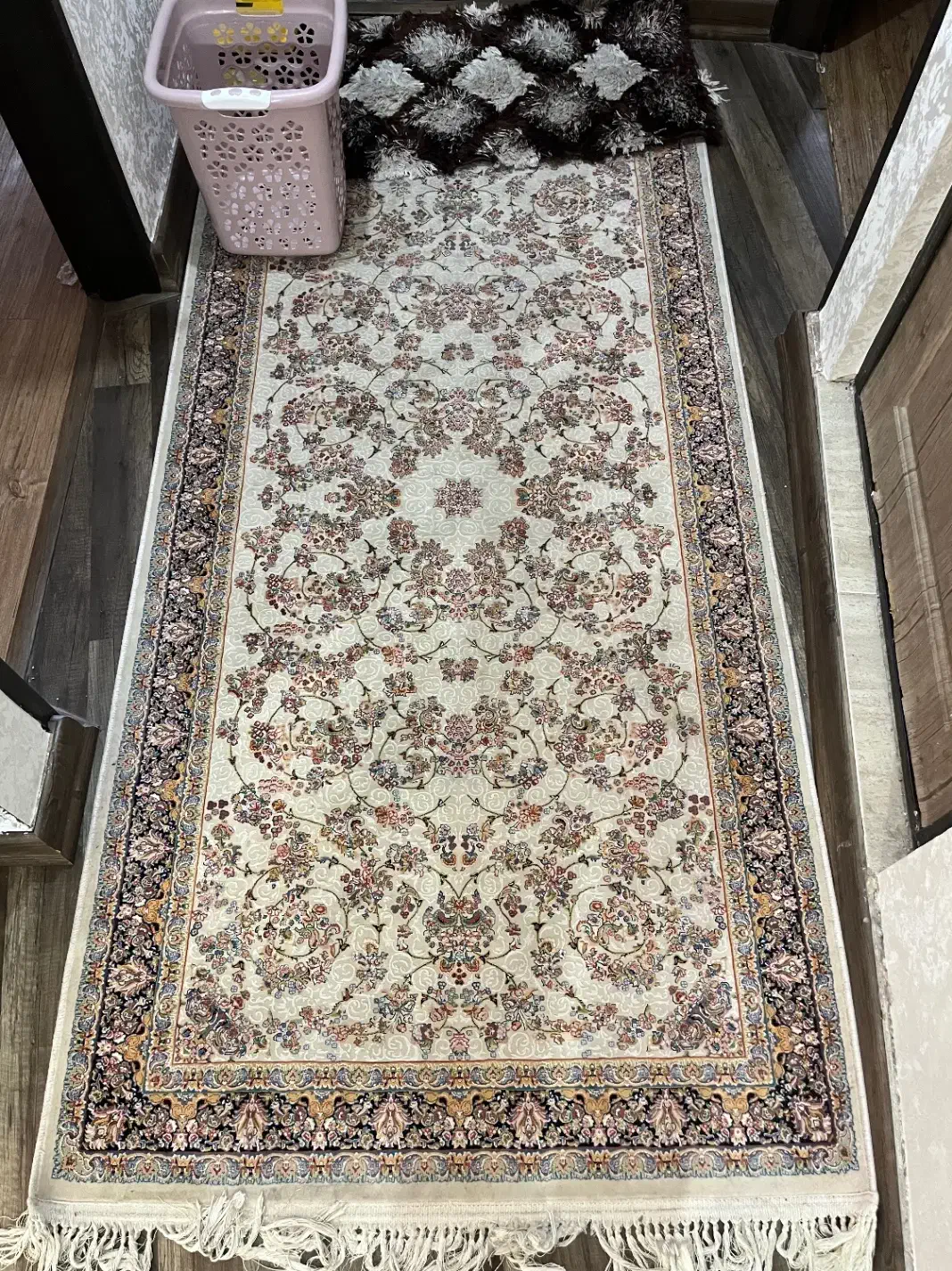 فرش ۱۲۰۰ شانه و تخت mdf|تخت و سرویس خواب|رشت, منظریه|دیوار