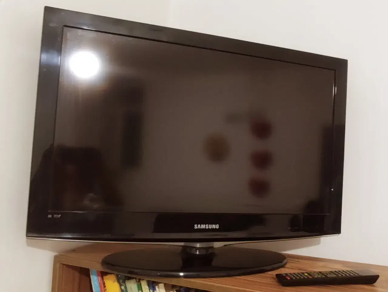 تلویزیون ال سی دی سامسونگ ۳۲ اینچ|تلویزیون و پروژکتور|اصفهان, بابوکان|دیوار