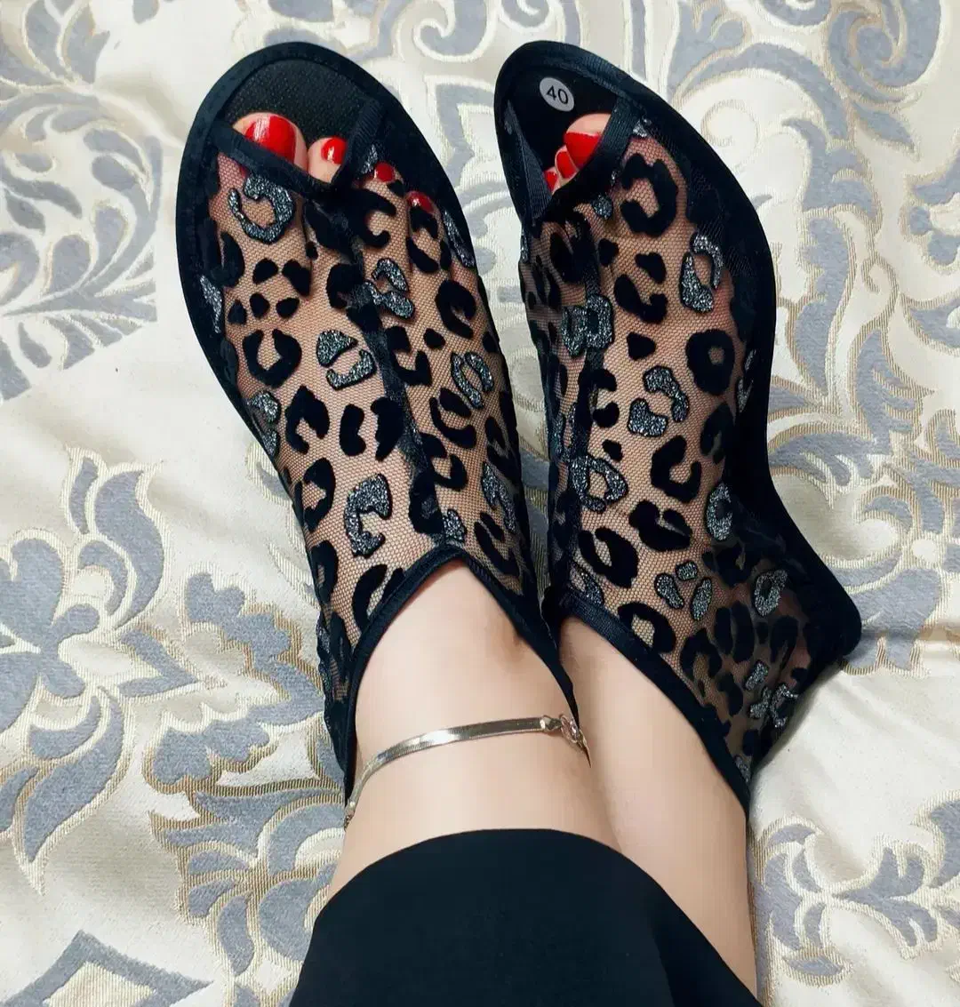 پاپوش مجلسی|لباس|ری, شهرک نظامی|دیوار