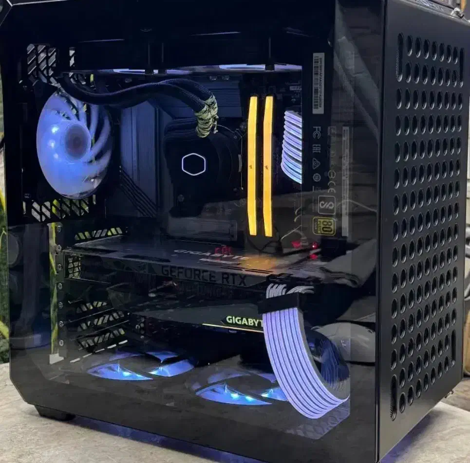 کامپیوتر گیمینگ / تدوین|رایانه رومیزی|پیشوا, |دیوار