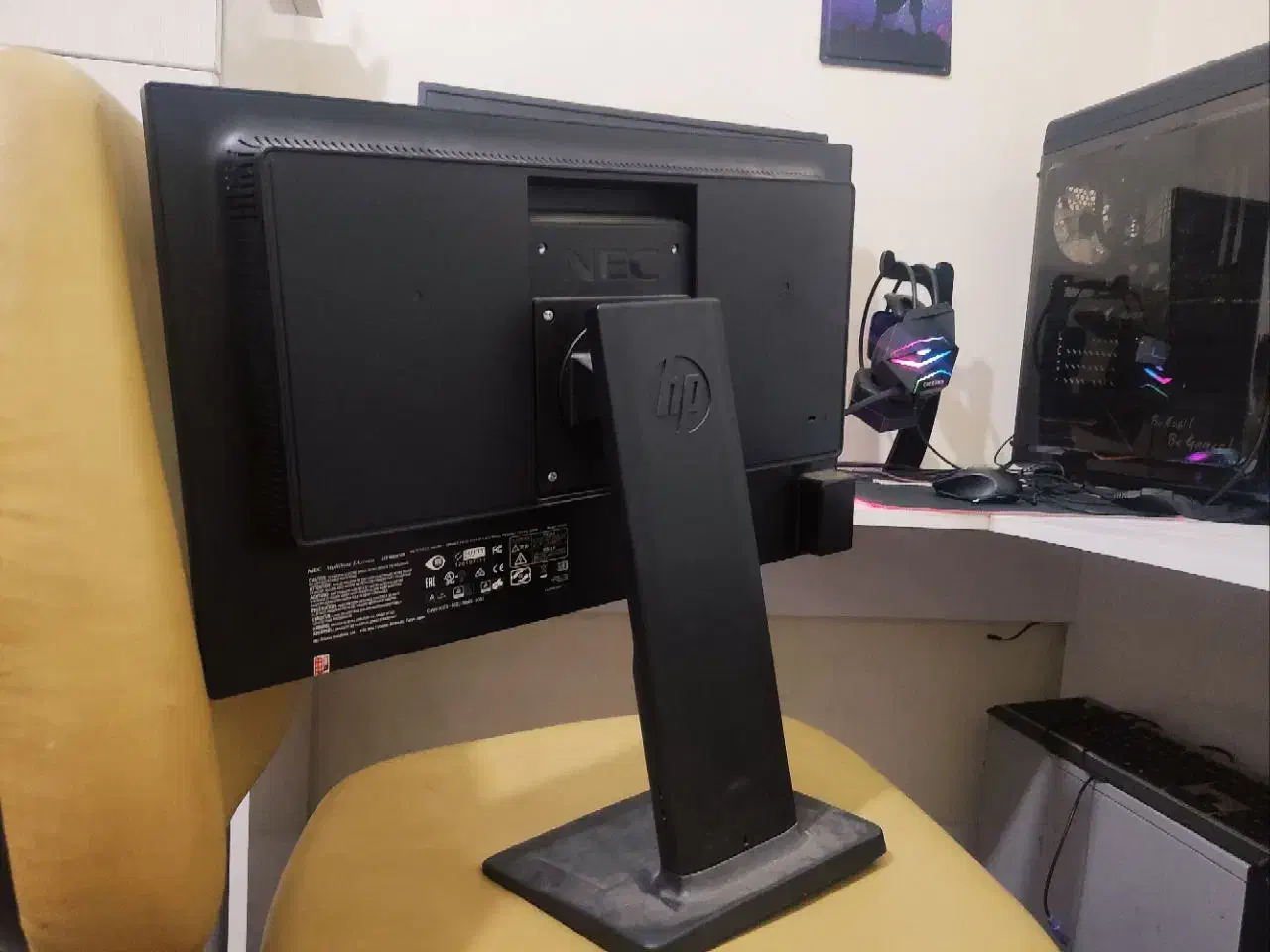 مانیتور 24|قطعات و لوازم جانبی رایانه|قم, نخودی|دیوار