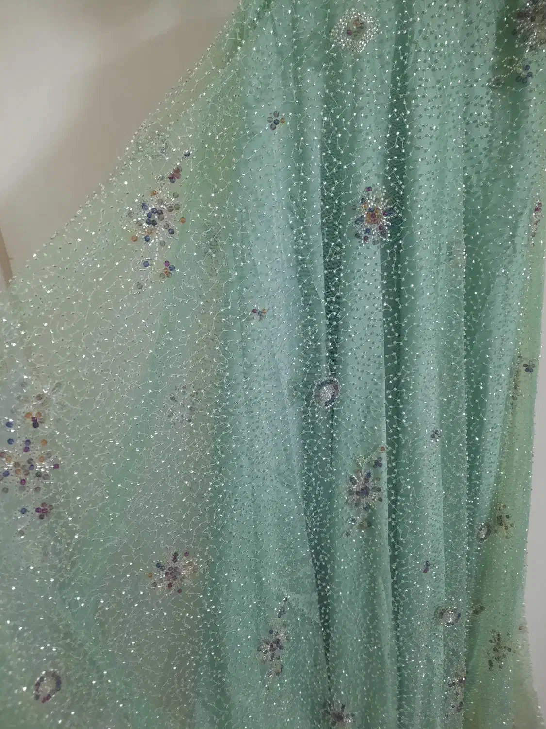 لباس مجلسی|لباس|یزد, |دیوار