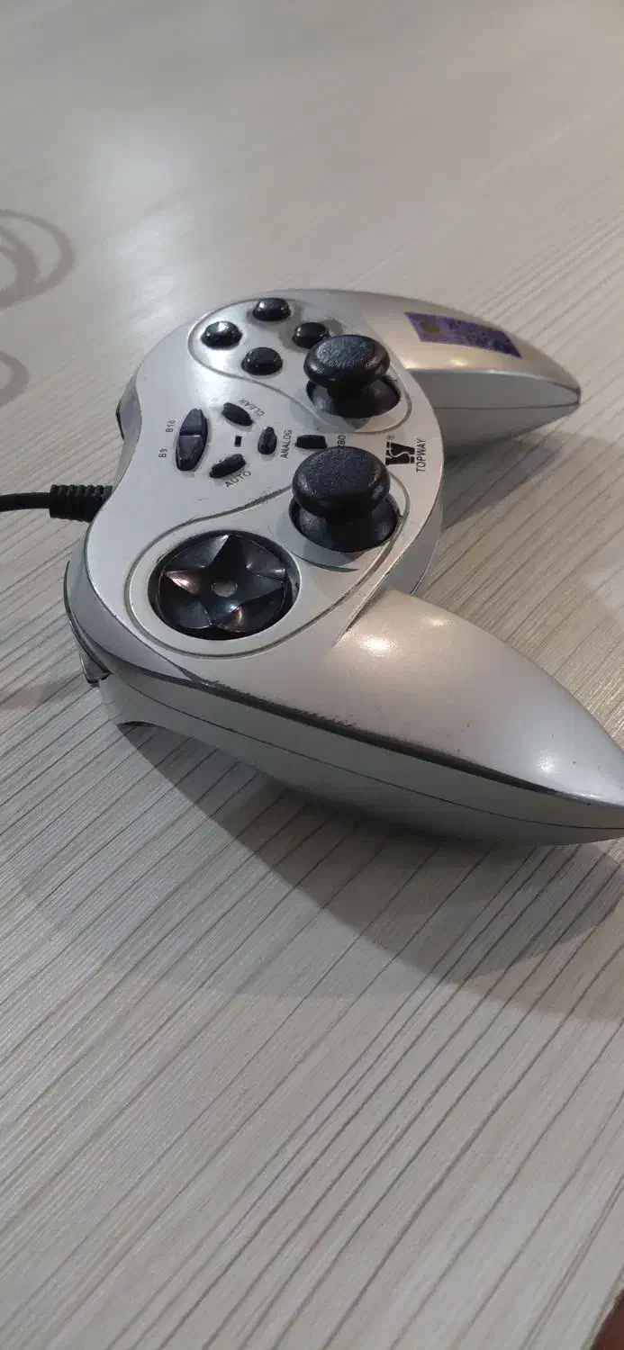 دسته بازی کامپیوتر دالبی شک|کنسول، بازی ویدئویی و آنلاین|شاهینشهر, حافظ جنوبی|دیوار