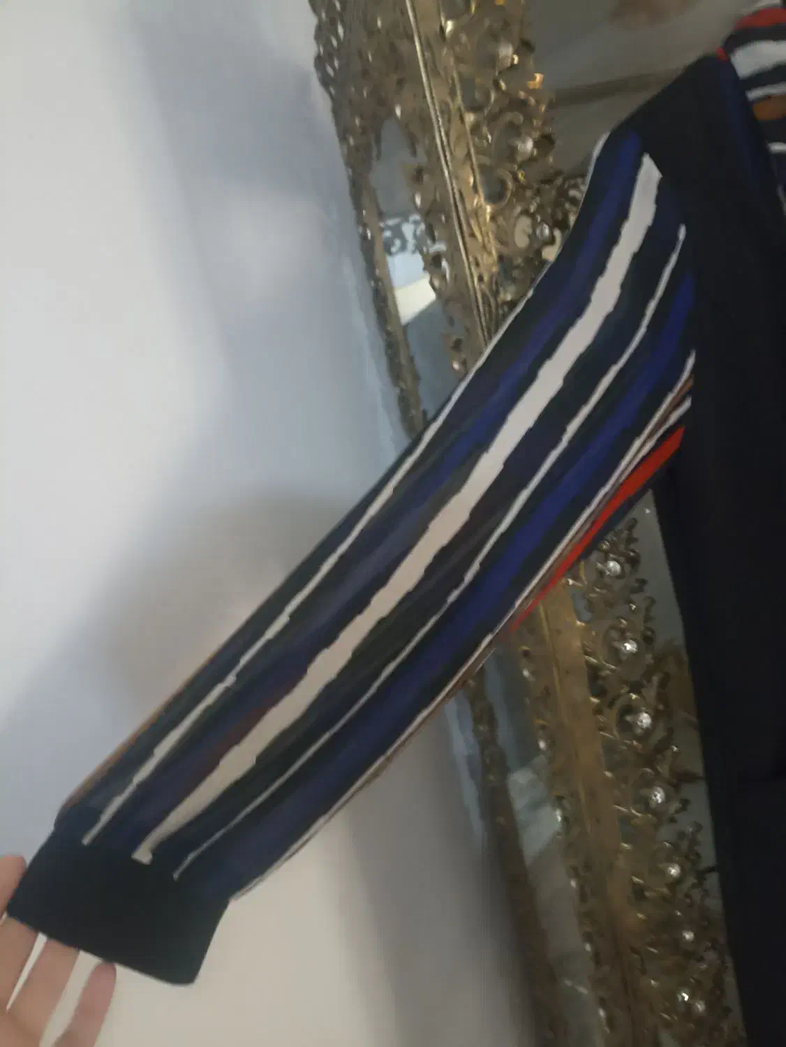 شومیز مجلسی|لباس|شهریار, شهریار|دیوار