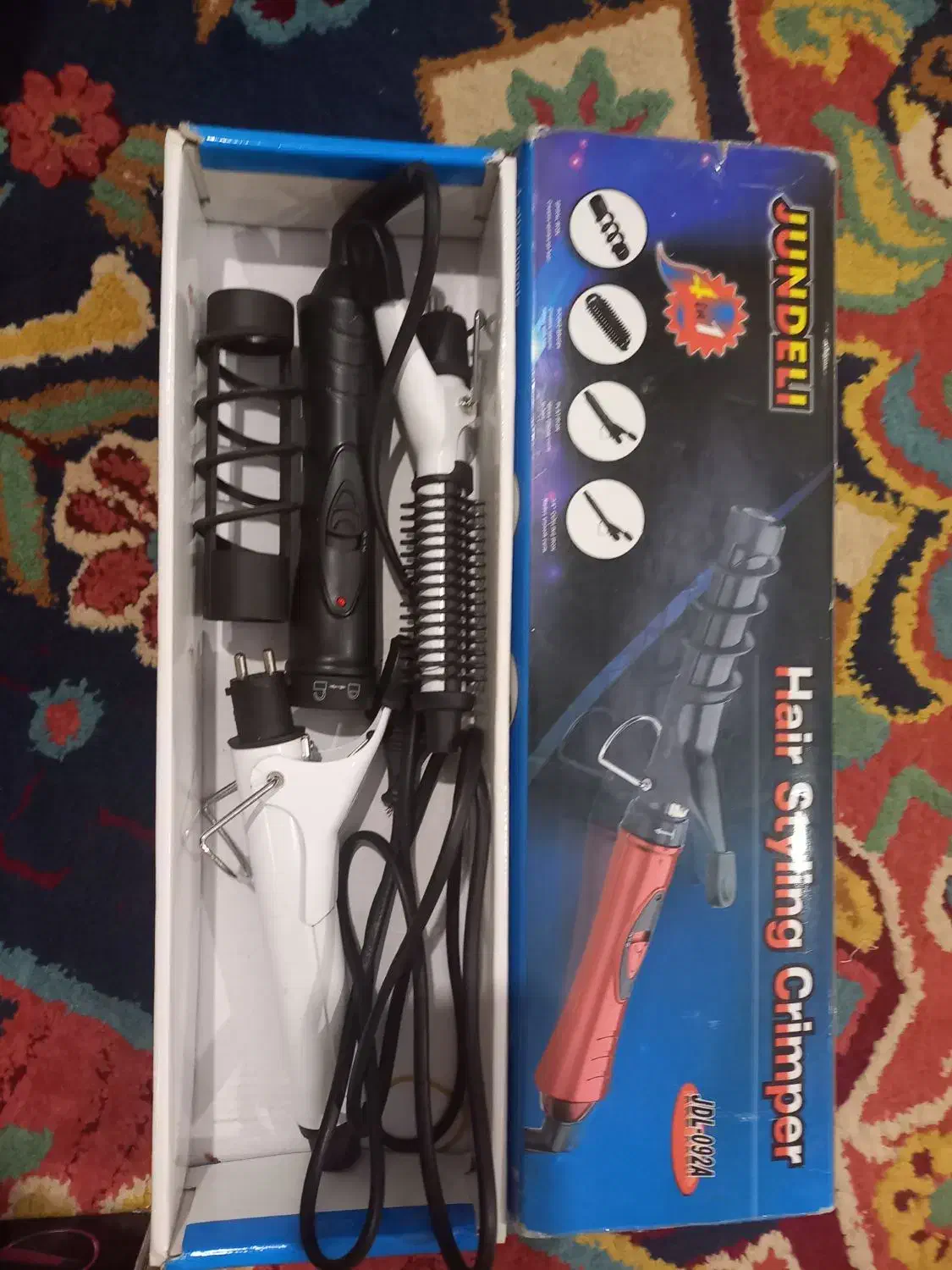 وسایل آرایشگاه|آرایشگاه و سالن‌های زیبایی|خرم‌آباد, |دیوار